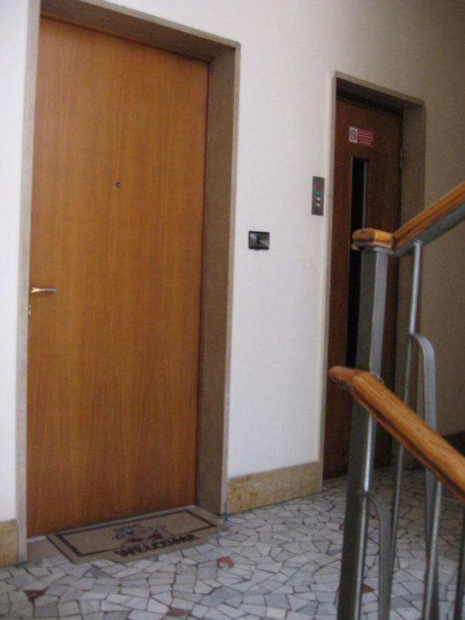 M1 Pasteur Holiday Home ميلان المظهر الخارجي الصورة