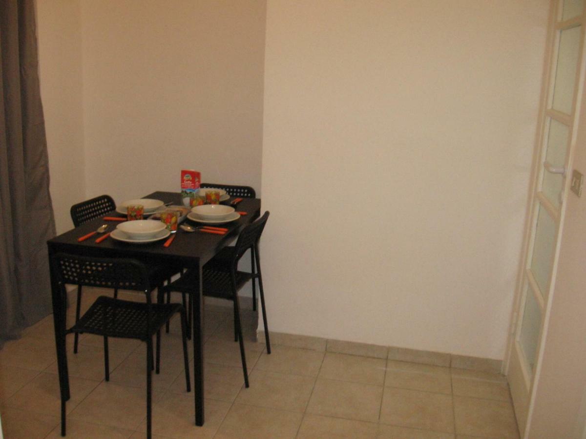M1 Pasteur Holiday Home ميلان المظهر الخارجي الصورة